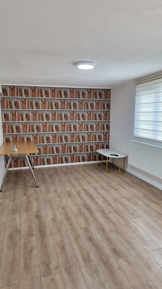 Apartament cu 3 camere decomandat în Fundeni