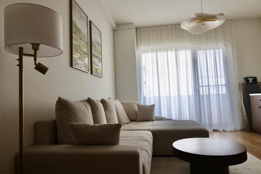 Apartament cu 2 camere semidecomandat în Florești