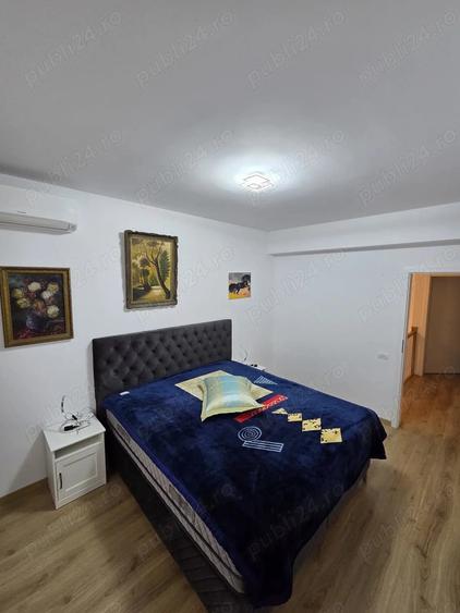 Casă cu 6 camere cu Teren 297 Mp în 1 Decembrie