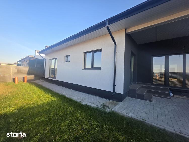 Casă cu 4 camere cu Teren 330 Mp în Tărlungeni