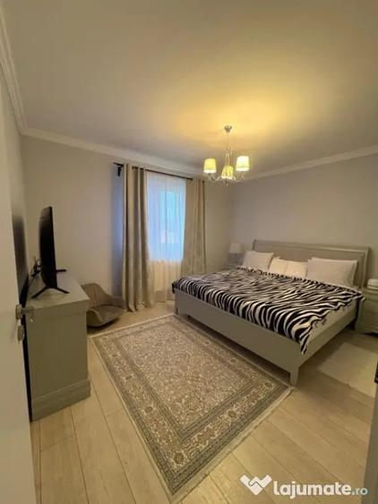 Casă cu 4 camere cu Teren 900 Mp în Satu Nou de Jos