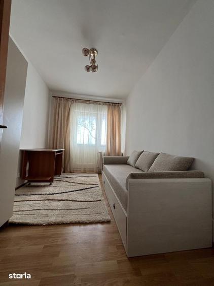 Apartament cu 3 camere decomandat, mobilat în Gară