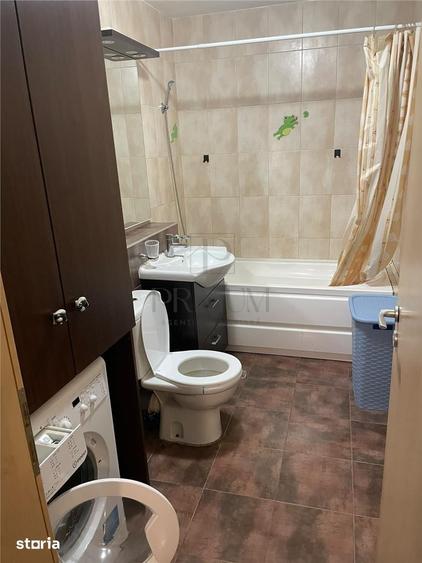 Garsonieră în Est