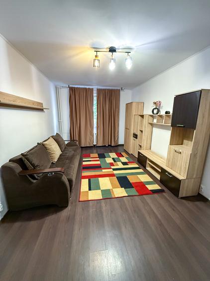 Garsonieră decomandată în Drumul Taberei
