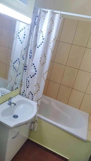 Garsonieră decomandată în Brazda lui Novac