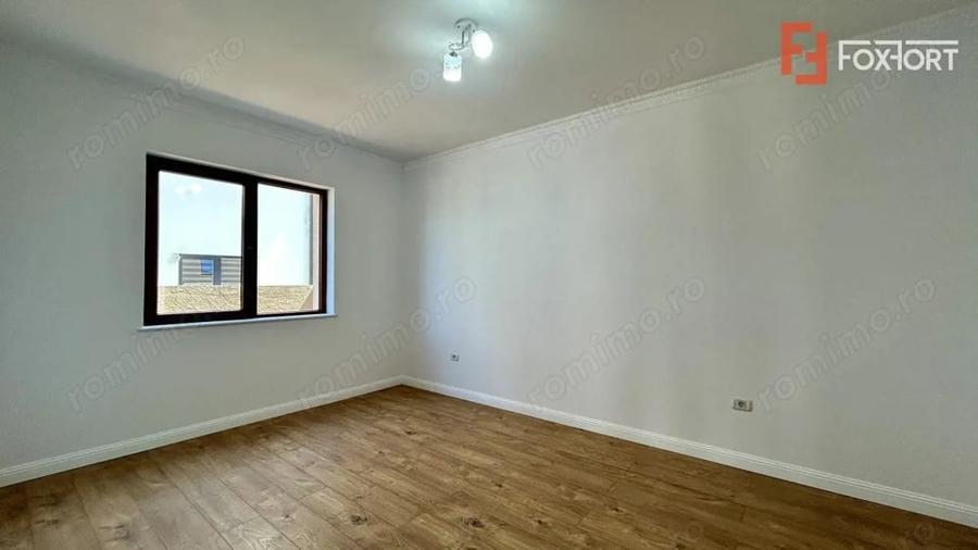 Casă cu 4 camere cu Teren 650 Mp în Ghiroda