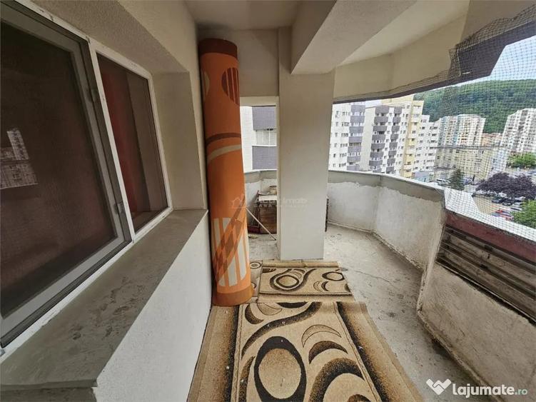 Apartament cu 3 camere decomandat în Ultracentral