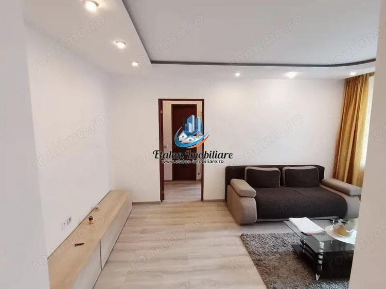 Apartament cu 3 camere semidecomandat în Vest