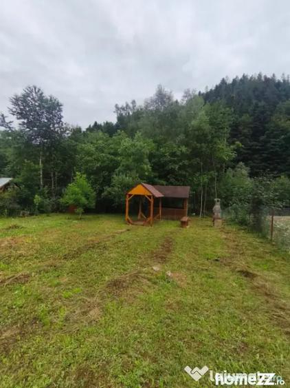 Casă cu 5 camere cu Teren 1250 Mp în Marginea
