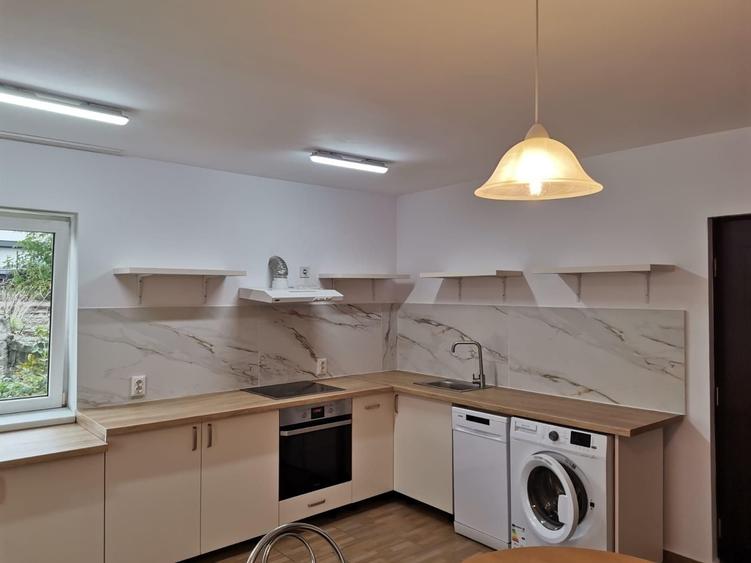 Casă cu 4 camere cu Teren 200 Mp în Sânnicoară