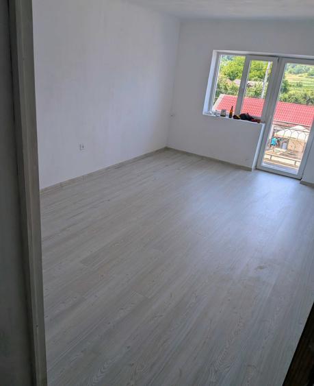 Apartament de vanzare - 4
