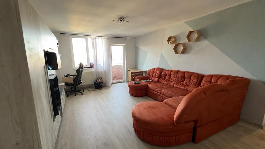 Apartament cu 2 camere semidecomandat, mobilat în Grădiște