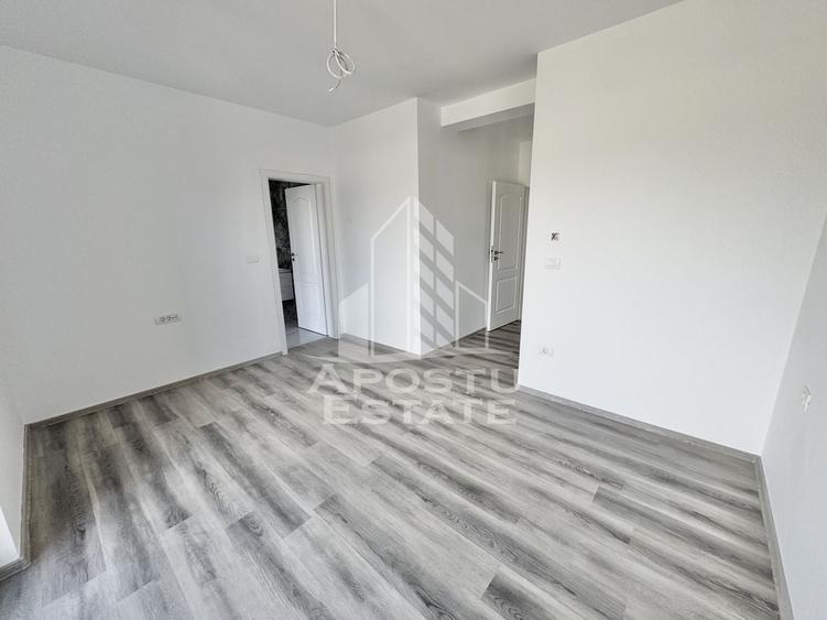 Duplex cu 4 camere cu Canalizare în Giroc