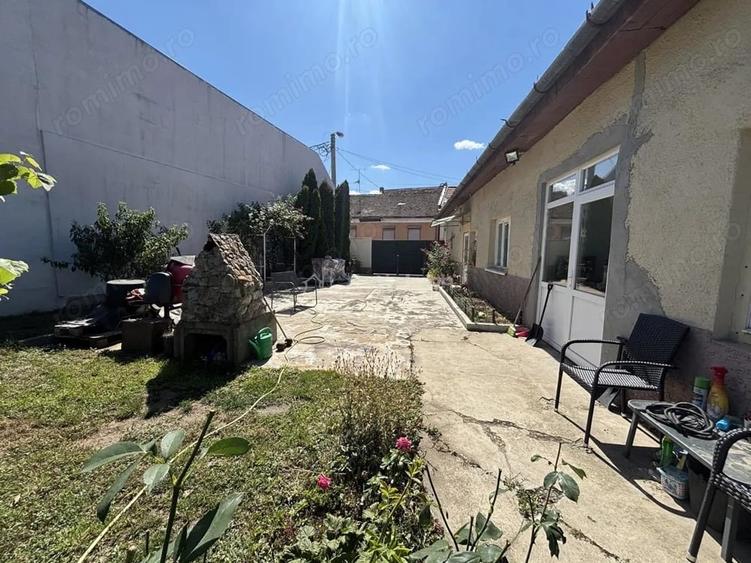 Casă cu Teren 544 Mp în Central