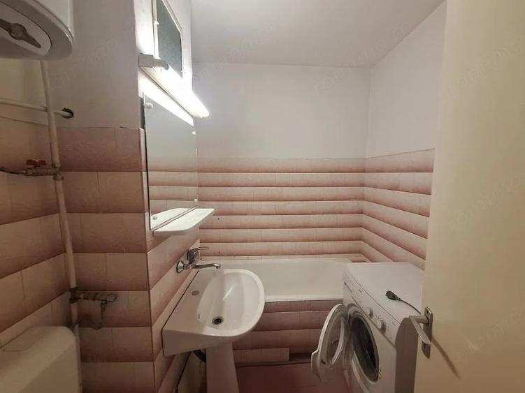 Garsonieră decomandată în Fabric