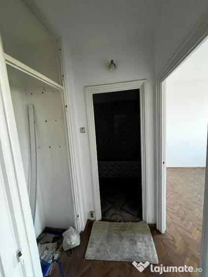 Apartament cu 2 camere semidecomandat în Clăbucet