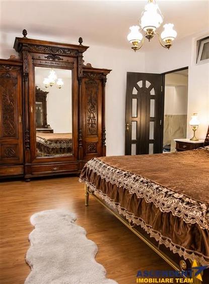 Apartament cu 3 camere decomandat, mobilat în Centrul Istoric