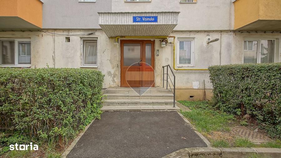 Apartament cu 2 camere semidecomandat în Dârste