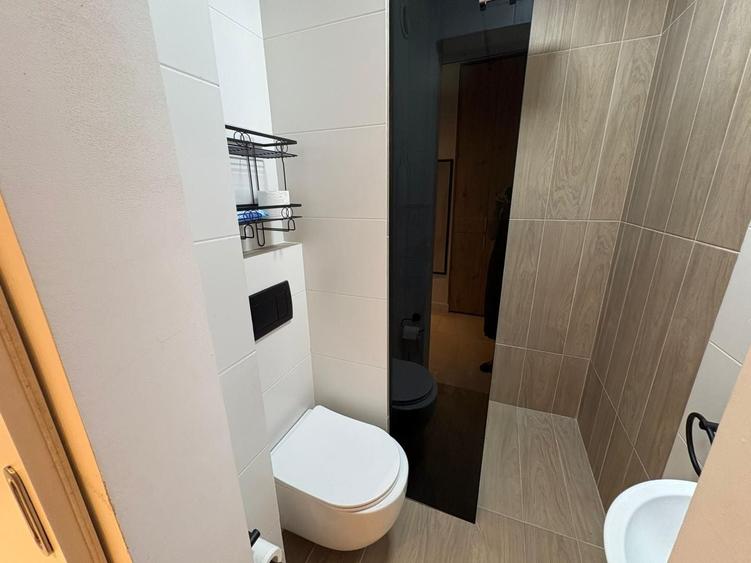 GARSONIERA- TINERETULUI, METROU 8 MIN, MASINA DE SPALAT VASE, MODERN - 10