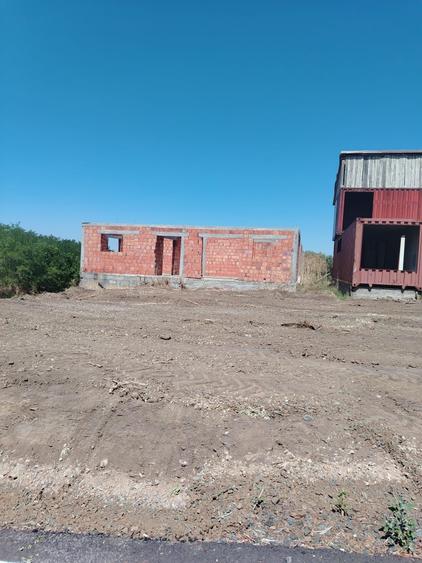 Casă cu 3 camere în Călugăreni
