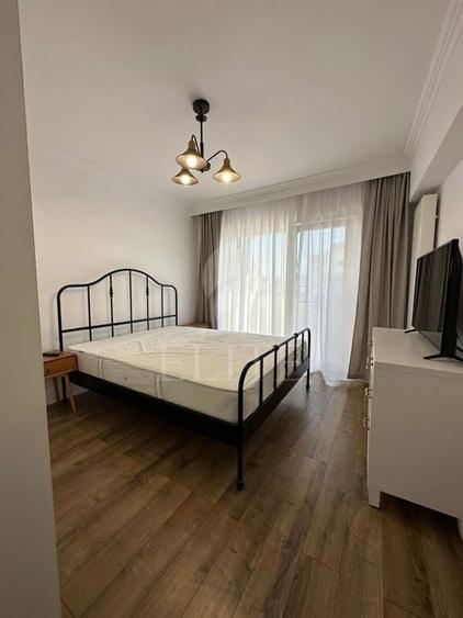 Apartament cu 3 camere decomandat, mobilat în Mărăști
