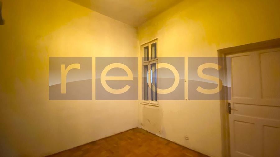 Casă individuală cu 4 camere cu Canalizare în Central