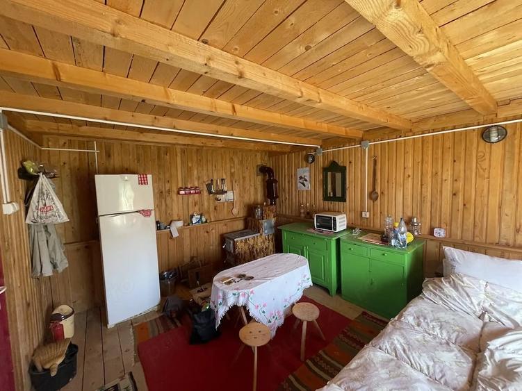 Teren de 3730 mp, în Vâlsănești