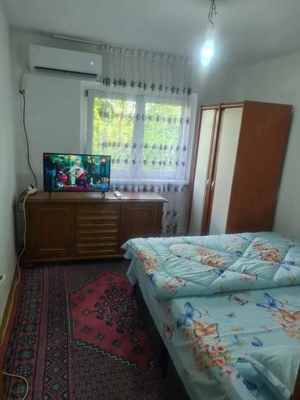 Apartament cu 3 camere decomandat în 1 Mai
