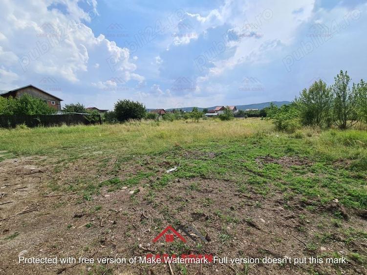 Casă cu Teren 925 Mp în Bănești