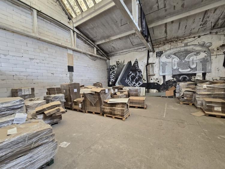 Spațiu industrial, de 665 mp, în Baza 3