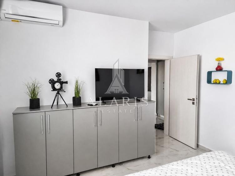 Apartament cu 2 camere semidecomandat, mobilat în Aradului
