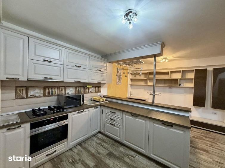 Apartament cu 3 camere decomandat, mobilat în Gherăiești