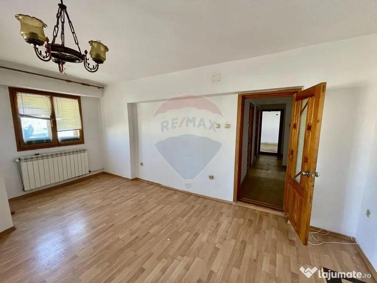 Apartament cu 3 camere de vanzare in zona Brailei - 9