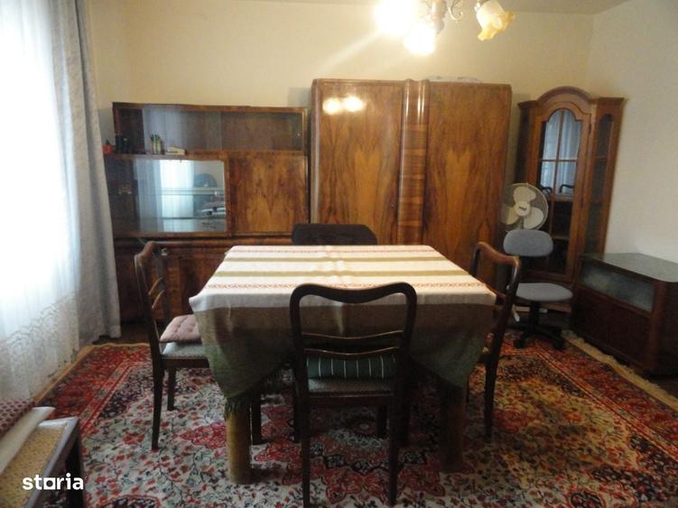 Apartament 2 camere confort 1, mobilat, etaj 3 pe Bdul Revolutiei - 1
