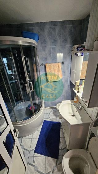 Apartament cu 3 camere decomandat în Est