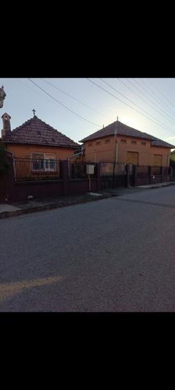 Casă individuală cu 7 camere cu Teren 1862 Mp în Tărtăria