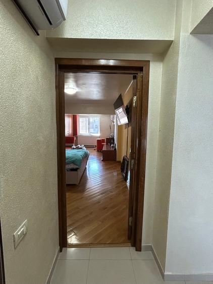 Apartament cu 3 camere decomandat în Peninsula