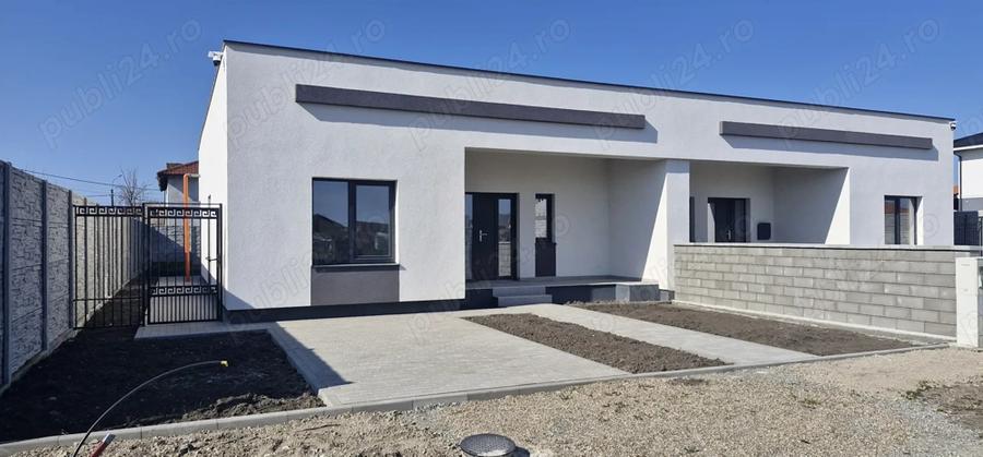 Casă cu 3 camere cu Teren 400 Mp în Becicherecu Mic