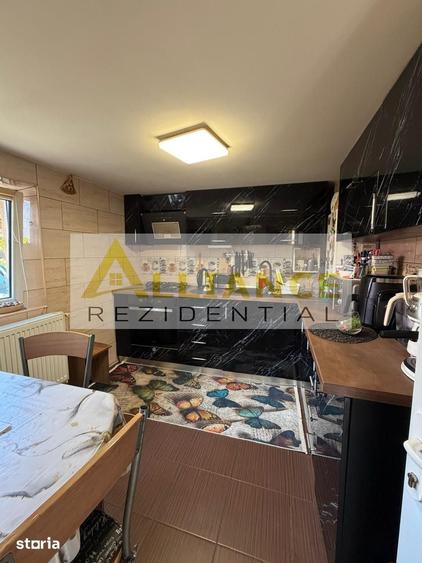 Casă cu 5 camere cu Teren 754 Mp în Glina
