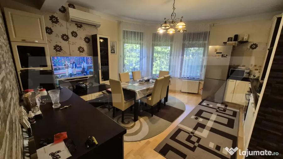 Apartament cu 3 camere decomandat, mobilat în Central