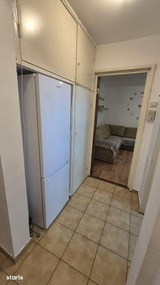 Apartament cu 2 camere decomandat în Tei
