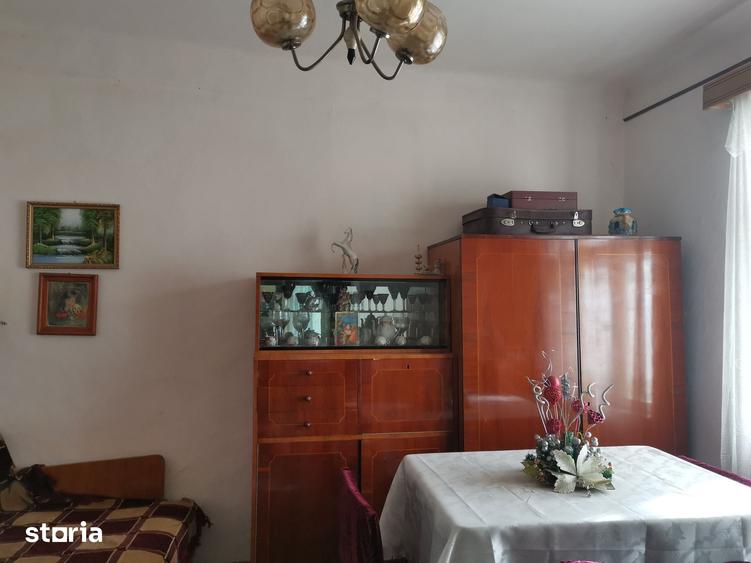 Casă cu 3 camere cu Teren 436 Mp în Central