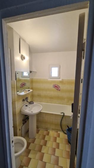 Apartament cu 2 camere decomandat în Galata