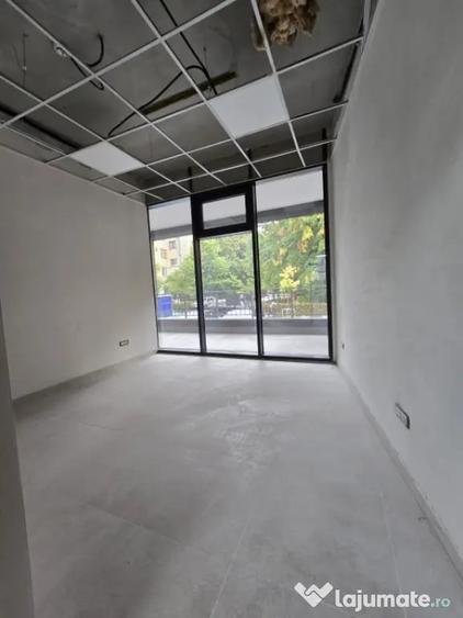 Spațiu comercial, de 173 mp, în Central