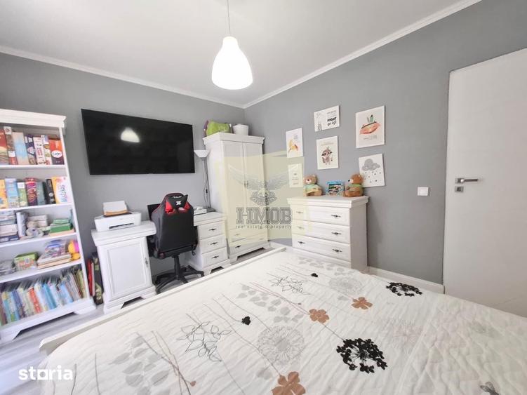 Apartament cu 3 camere decomandat în Turnișor