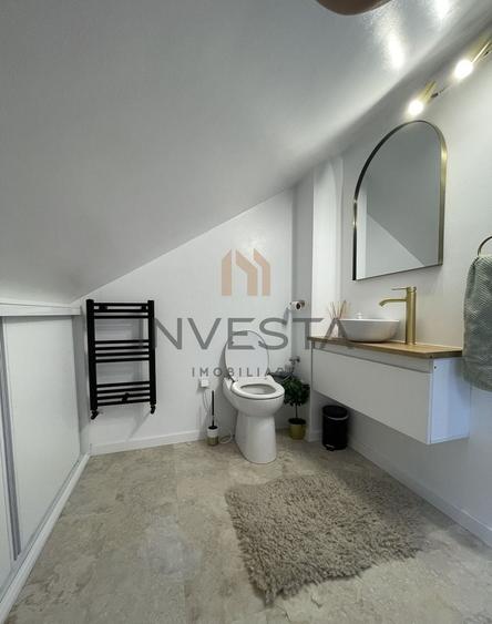 Apartament cu 4 camere semidecomandat, mobilat în Bună Ziua