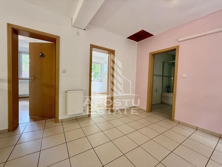 Casă individuală cu 5 camere cu Canalizare în Simion Bărnuțiu
