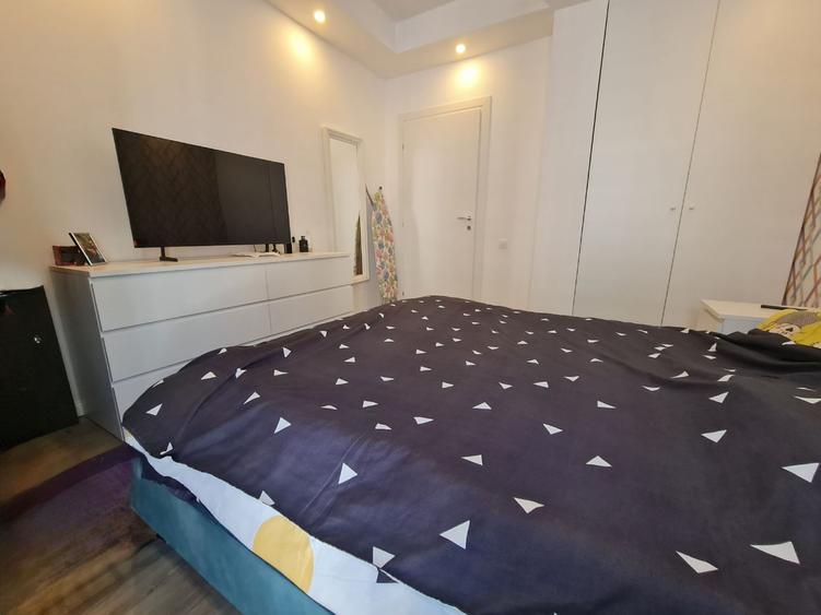 Apartament cu 3 camere semidecomandat în Ștefăneștii de Jos