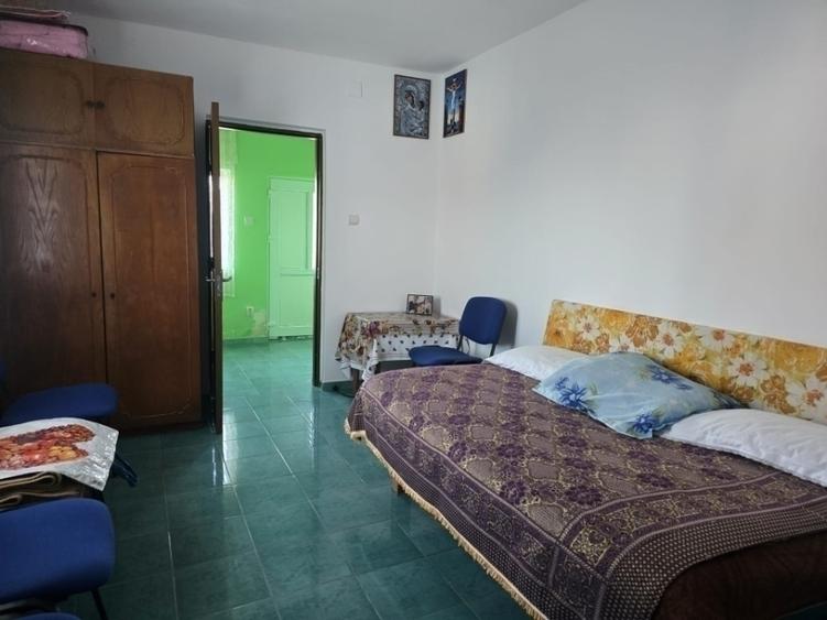 Casă individuală cu 4 camere în Central