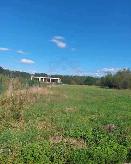 Teren Construcții intravilan de 699 mp, în Nord